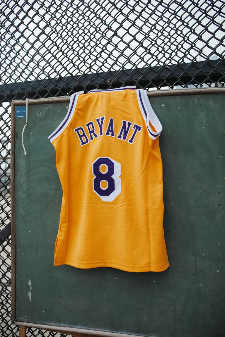 NBA Fanshop - 8 Bryant Trikot