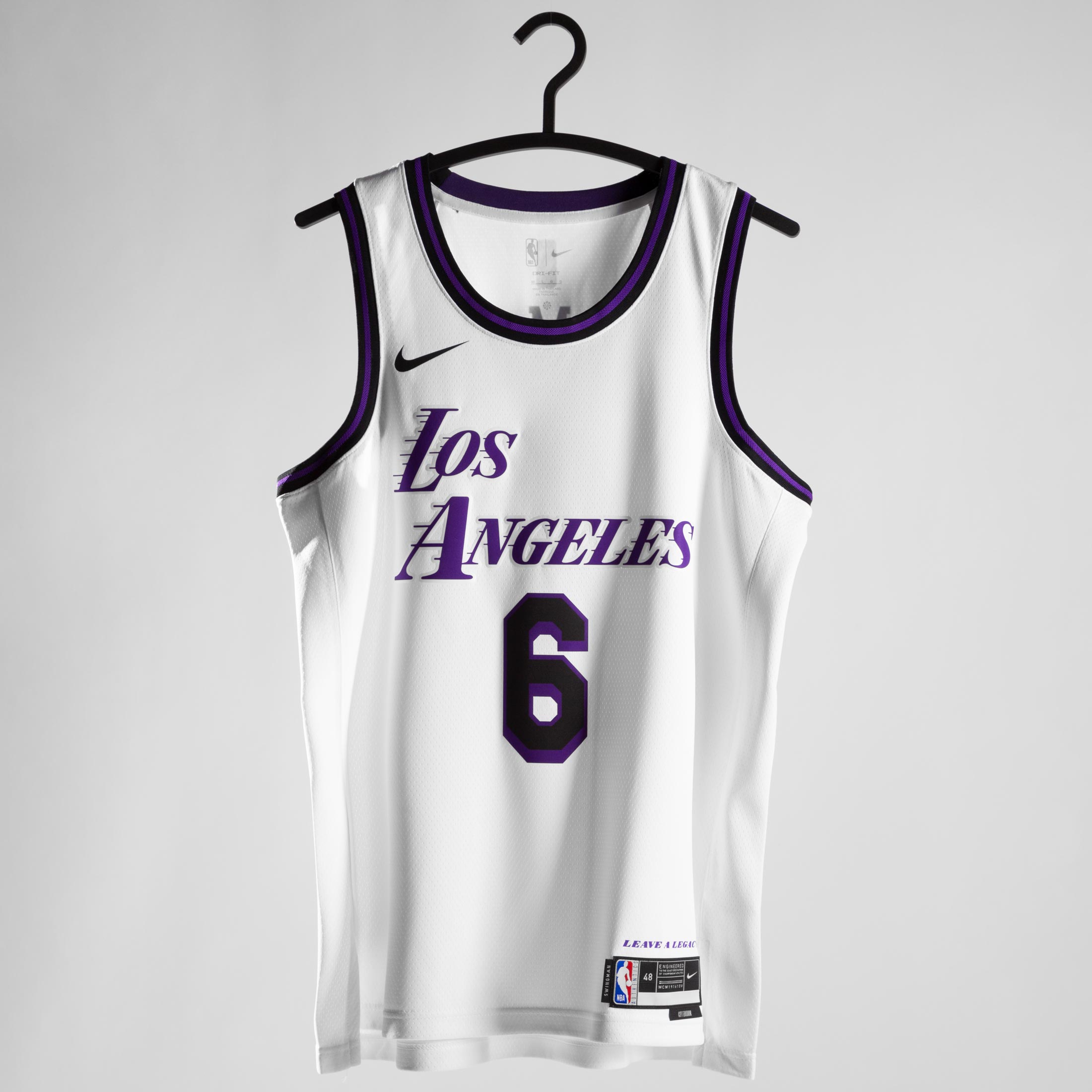 Nike Basketball – NBA LA Lakers LeBron James Swingman – Unisex-Trikot in  Lila